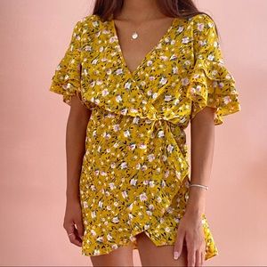 MISSGUIDED Yellow Sundress